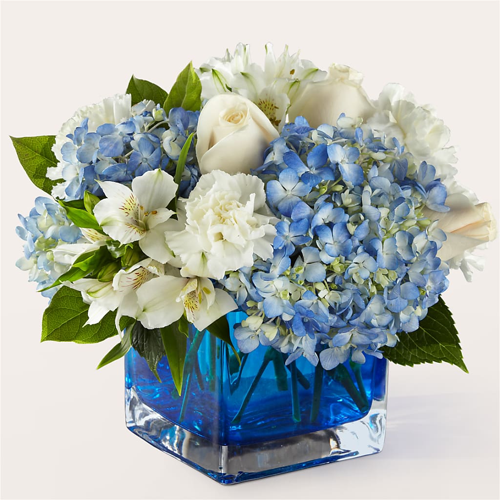 Soothing Waters Bouquet – Albelos Flowers Llc, Tampa FL