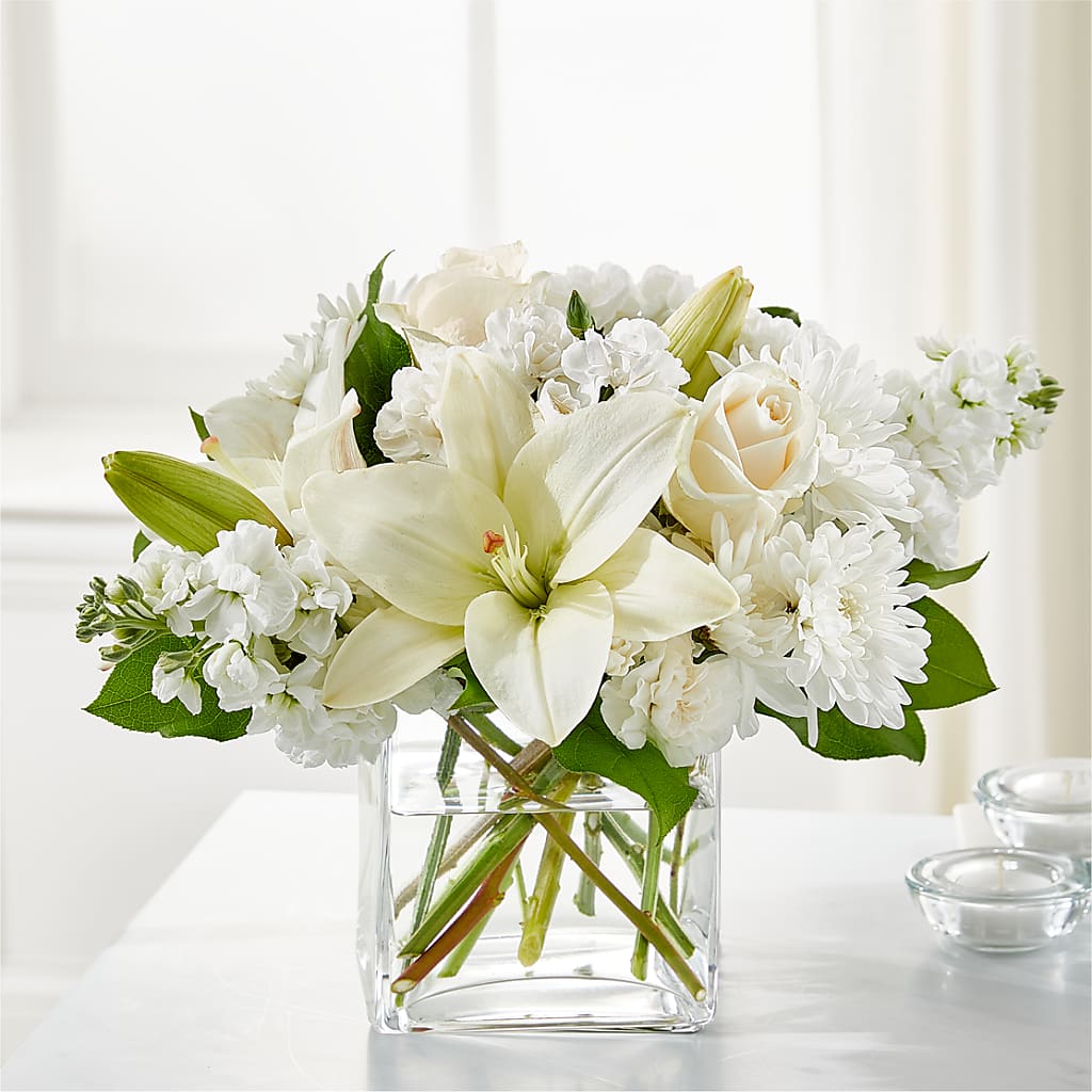 Gentle Breeze Bouquet – Albelos Flowers Llc, Tampa FL