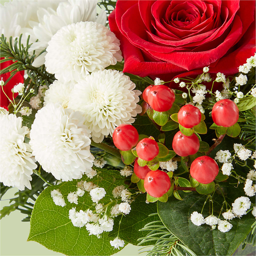 Chance of Flurries Bouquet –  Albelos Flowers Llc, Tampa FL
