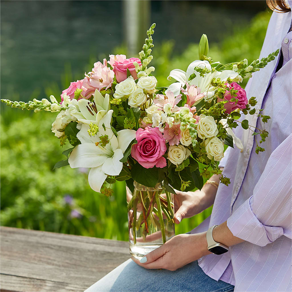 Fondly Bouquet –  Albelos Flowers Llc, Tampa FL